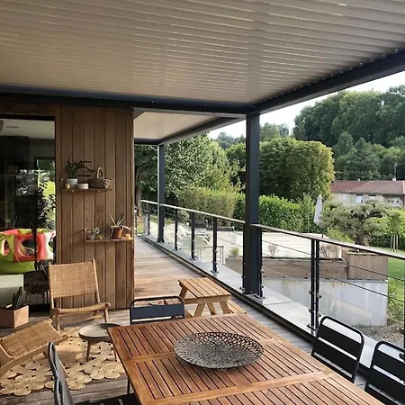 Grande De Luxe